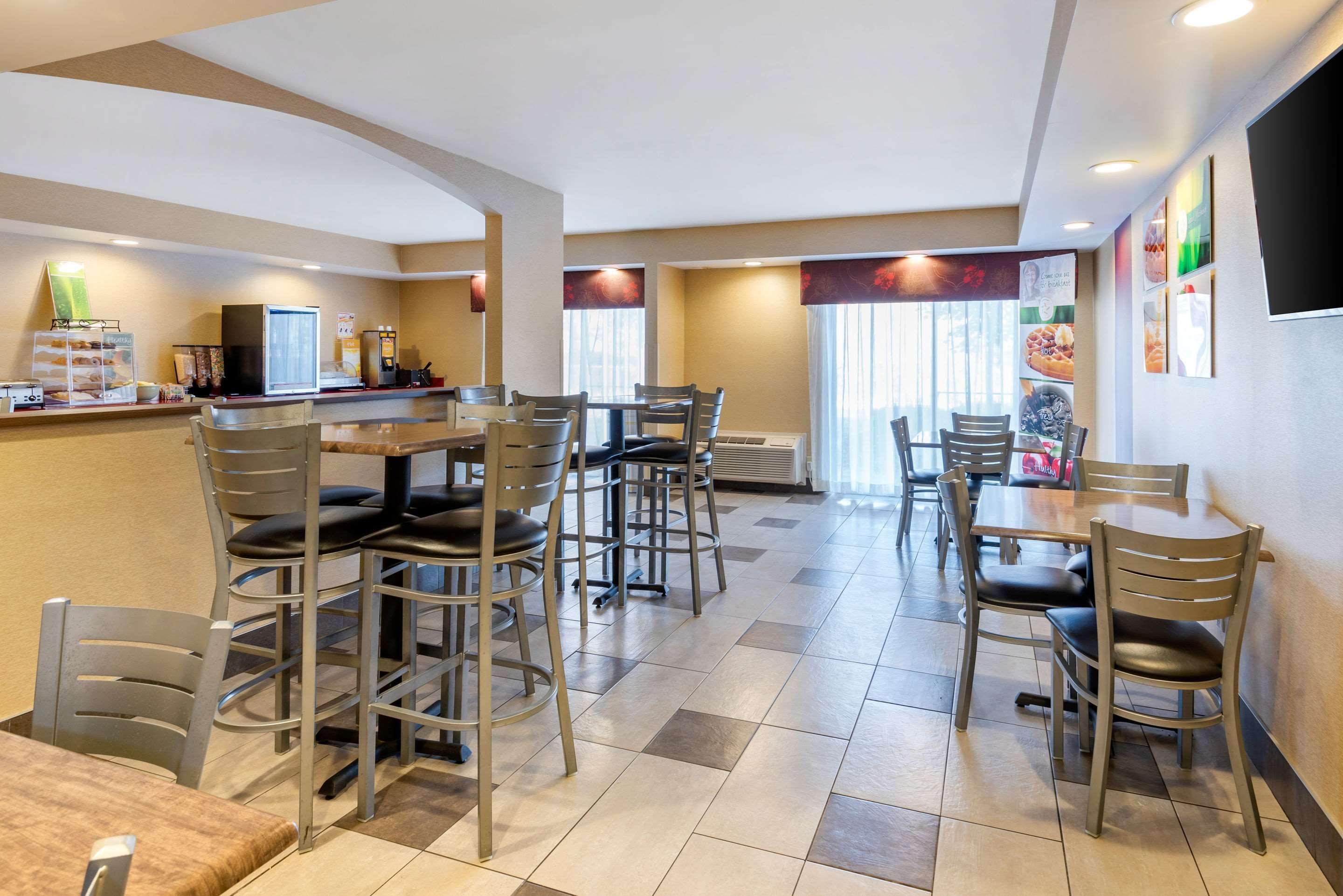 Quality Inn Falconer - Jamestown Exterior foto