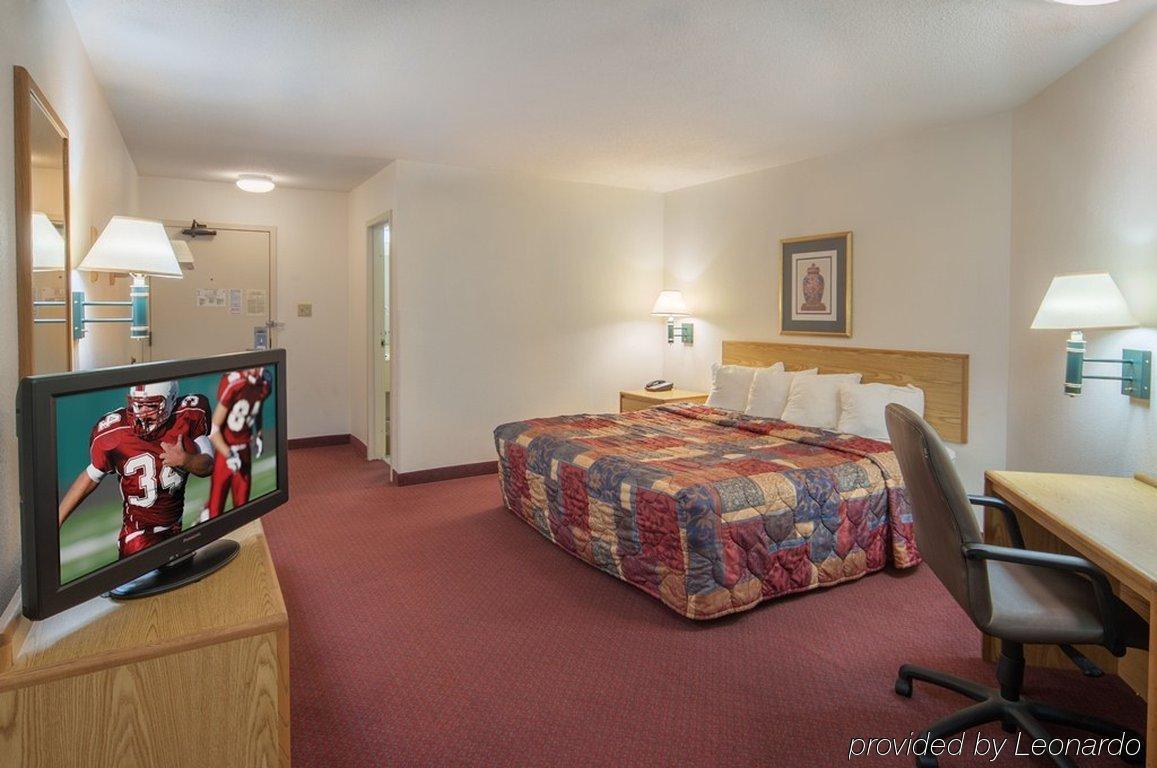 Quality Inn Falconer - Jamestown Exterior foto